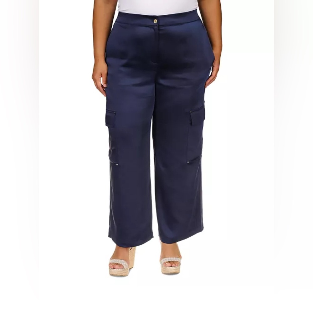 Michael Kors
Plus Size Satin Cargo Pants